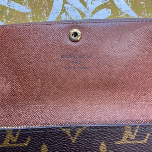 Louis Vuitton Wallet - Authentic - Picture 4 of 7